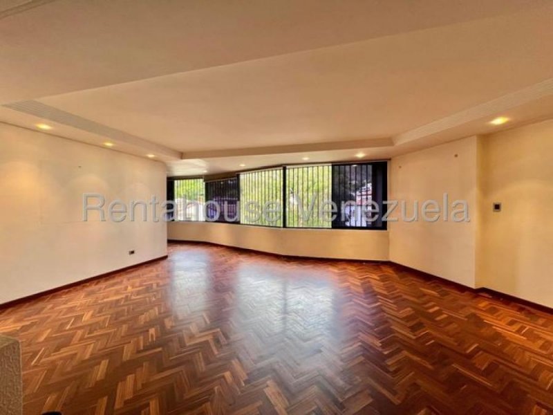 Foto Apartamento en Venta en LA FLORIDA, Caracas, Distrito Federal - U$D 155.000 - APV249042 - BienesOnLine