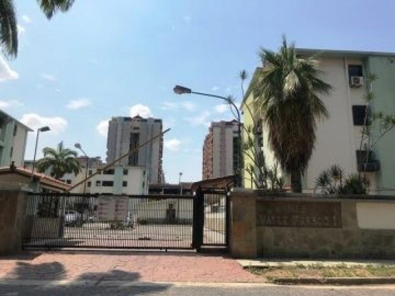 Foto Apartamento en Venta en Naguanagua, Carabobo - U$D 21.700 - DEV117724 - BienesOnLine