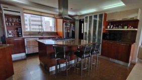 Apartamento en Venta en Olegario Villalobos Maracaibo, Zulia