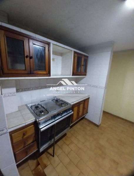 Foto Apartamento en Venta en Maracaibo, Zulia - U$D 12.000 - APV240534 - BienesOnLine