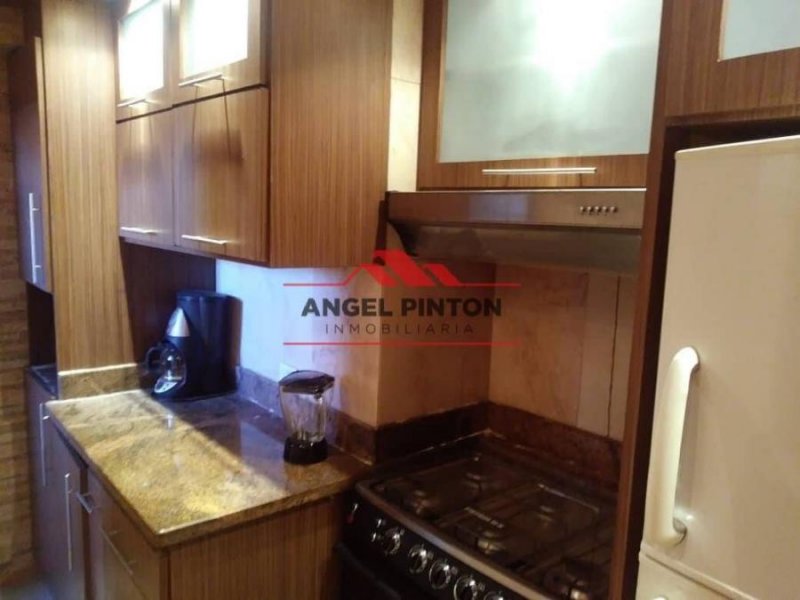 Foto Apartamento en Venta en ZONA ESTE MARACAIBO, AV BELLA VISTA LAS MERCEDES, Zulia - U$D 20.000 - APV188187 - BienesOnLine