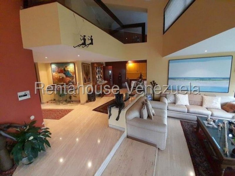 Foto Apartamento en Venta en LOMAS DE LA LAGUNITA, Caracas, Distrito Federal - U$D 670.000 - APV248457 - BienesOnLine