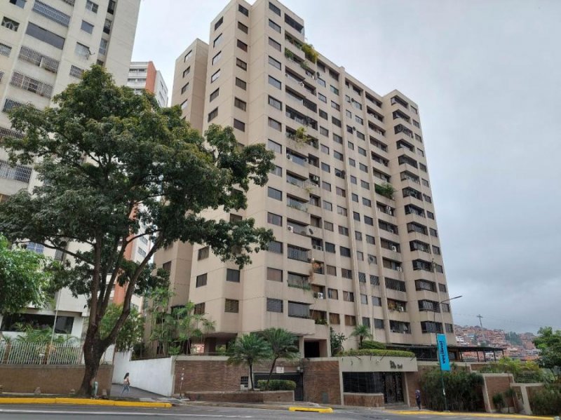 Foto Apartamento en Venta en petare, lomas del avila, Distrito Federal - U$D 32.000 - APV204744 - BienesOnLine