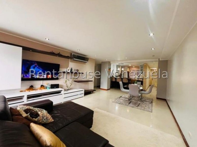 Apartamento en Venta en Lomas del Sol. 25-7171