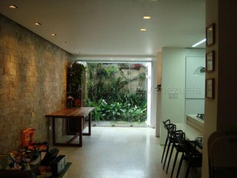 Apartamento en Venta en Lomas del Sol Caracas, Distrito Federal