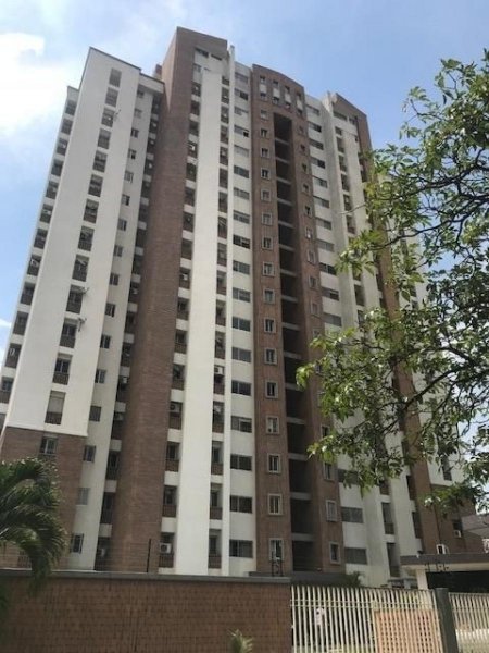 Foto Apartamento en Venta en LOS MANGOS, Valencia, Carabobo - U$D 33.000 - APV143688 - BienesOnLine