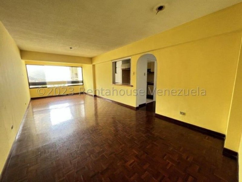 Apartamento en Venta en Los Samanes.