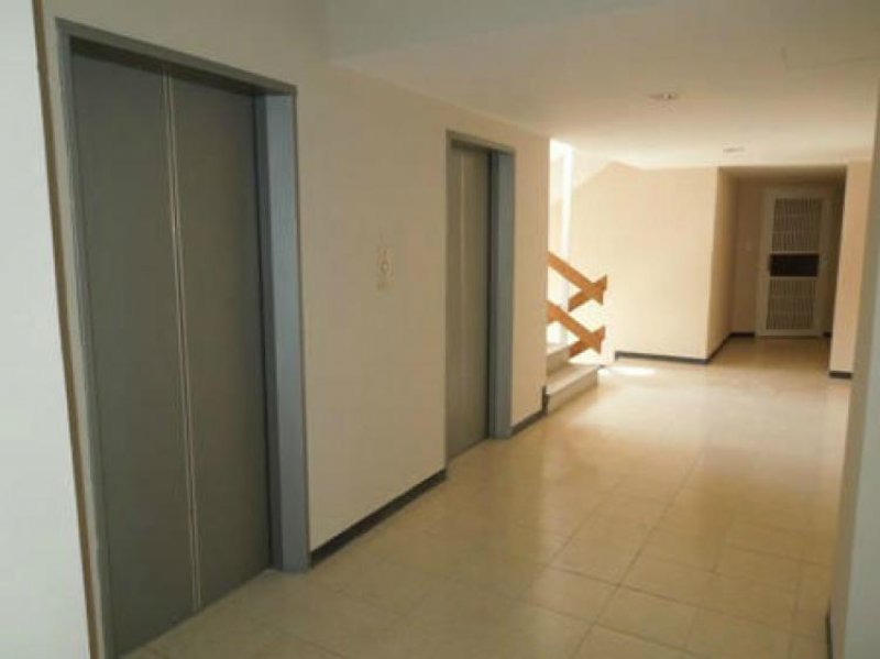 Foto Apartamento en Venta en Cecilio Acosta, Maracaibo, Zulia - BsF 3.500.000 - APV51775 - BienesOnLine