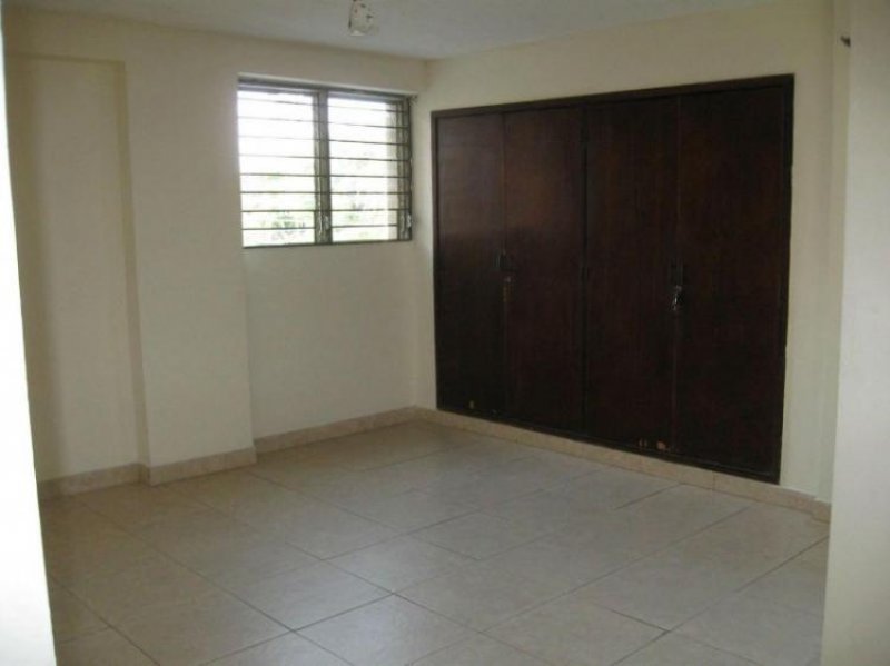 Foto Apartamento en Venta en Casa Gobernador, Maracaibo, Zulia - BsF 5.000.000 - APV51774 - BienesOnLine