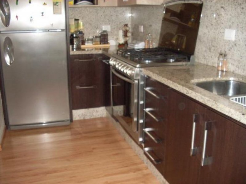 Foto Apartamento en Venta en Base Aragua, Maracay, Aragua - BsF 960.000 - APV39705 - BienesOnLine