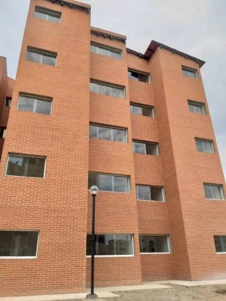 Foto Apartamento en Venta en LOS GUAYOS, Valencia, Carabobo - U$D 9.000 - APV147537 - BienesOnLine