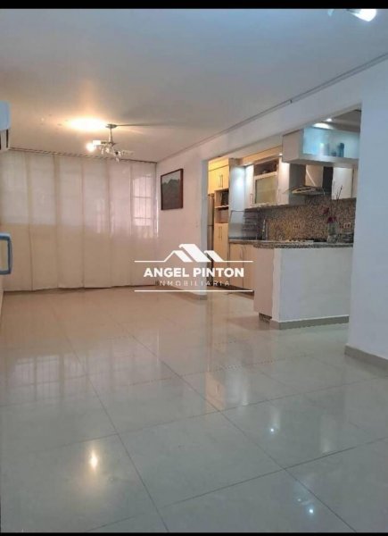 Apartamento en Venta en  Guarenas, Miranda