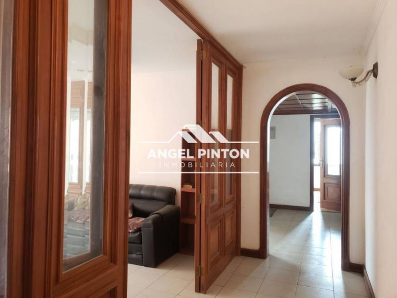 Foto Apartamento en Venta en Maracaibo, Zulia - U$D 25.000 - APV244602 - BienesOnLine