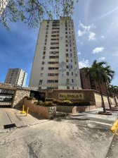 Apartamento en Venta en El Trigal Valencia, Carabobo