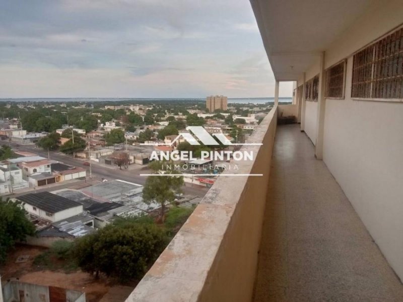 Foto Apartamento en Venta en NORTE, Maracaibo, Zulia - U$D 13.000 - APV243623 - BienesOnLine