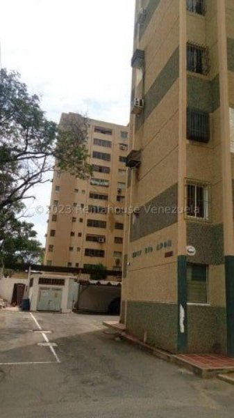 Foto Apartamento en Venta en Maracaibo, Zulia - U$D 14.000 - DEV237649 - BienesOnLine