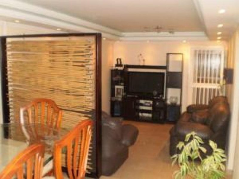 Foto Apartamento en Venta en Maracay, Aragua - BsF 75.000.000 - APV98497 - BienesOnLine