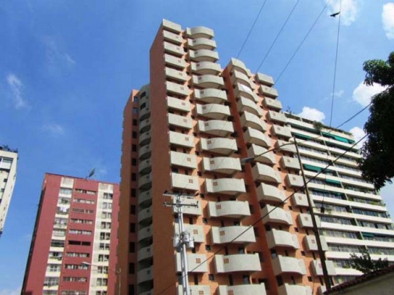 Foto Apartamento en Venta en San José de Tarbes, Valencia, Carabobo - BsF 2.235.000 - APV44189 - BienesOnLine