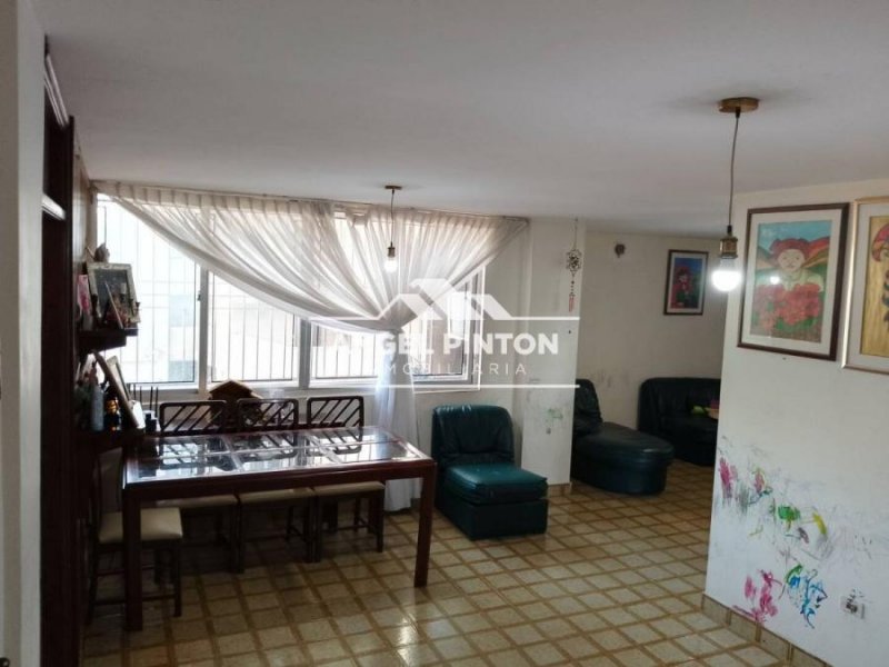 Foto Apartamento en Venta en Tierra Negra, Maracaibo, Zulia - U$D 16.500 - APV235739 - BienesOnLine