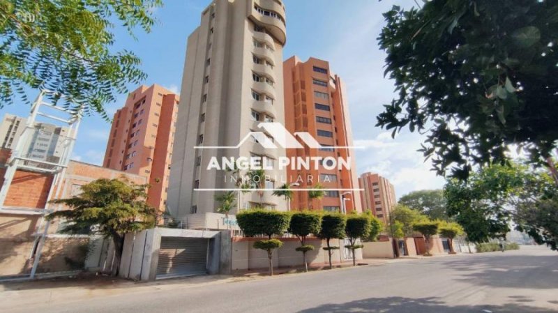 Foto Apartamento en Venta en Tierra Negra, Maracaibo, Zulia - U$D 155.000 - APV245510 - BienesOnLine