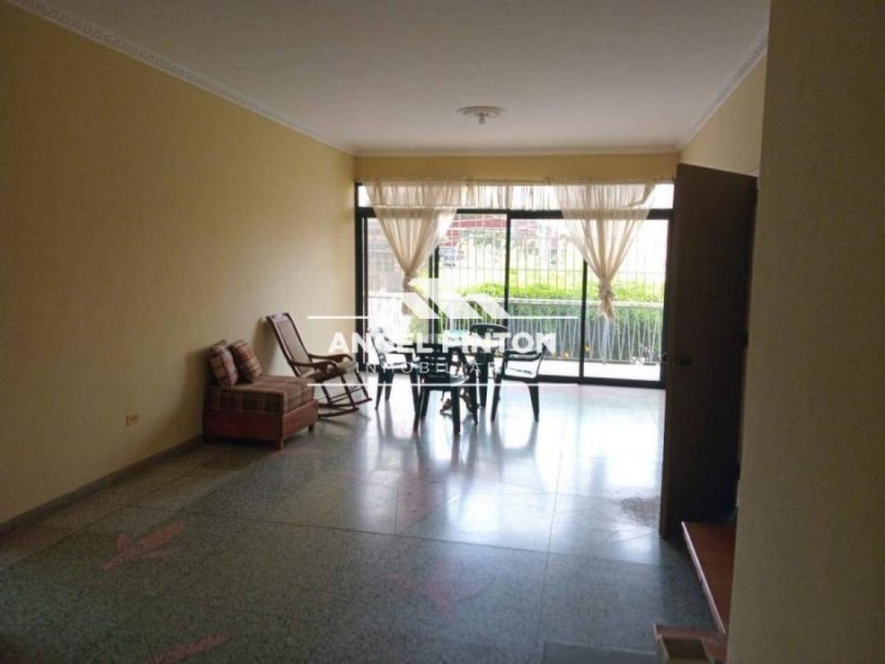 Foto Apartamento en Venta en Maracaibo, Zulia - U$D 17.000 - APV240479 - BienesOnLine