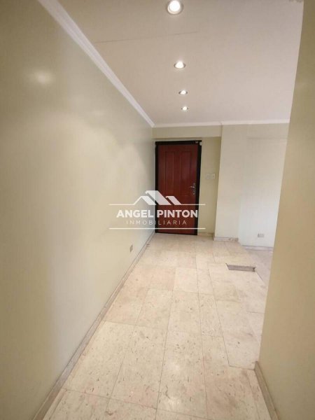 Foto Apartamento en Venta en Maracaibo, Zulia - U$D 59.500 - APV241238 - BienesOnLine