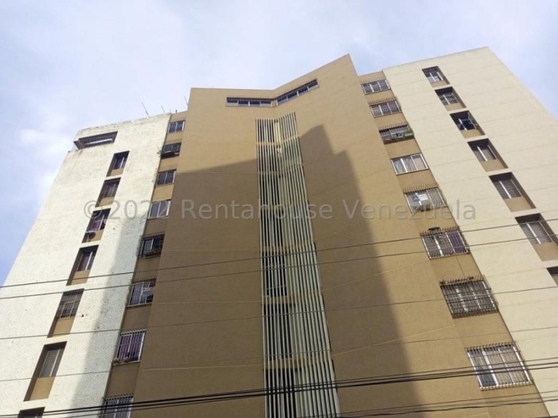 Foto Apartamento en Venta en Maracaibo, Zulia - U$D 42.000 - APV234627 - BienesOnLine