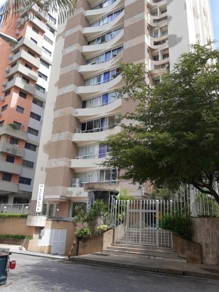 Foto Apartamento en Venta en EL BOSQUE, Valencia, Carabobo - U$D 38.000 - APV145310 - BienesOnLine