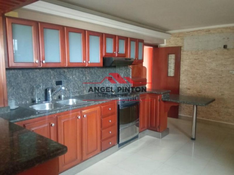 Foto Apartamento en Venta en Maracaibo, Zulia - U$D 15.000 - APV177963 - BienesOnLine