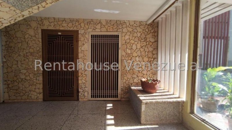 Foto Apartamento en Venta en Maracaibo, Zulia - U$D 17.000 - APV238802 - BienesOnLine