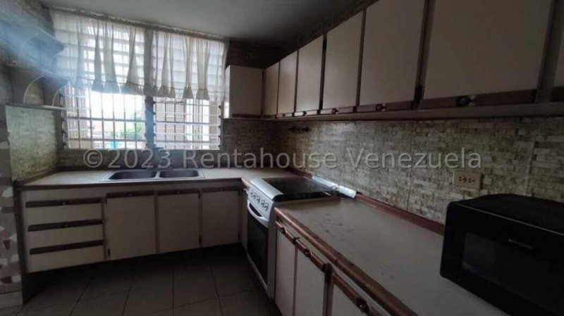 Foto Apartamento en Venta en Urb. La Florida, Zulia - U$D 8.000 - APV196453 - BienesOnLine