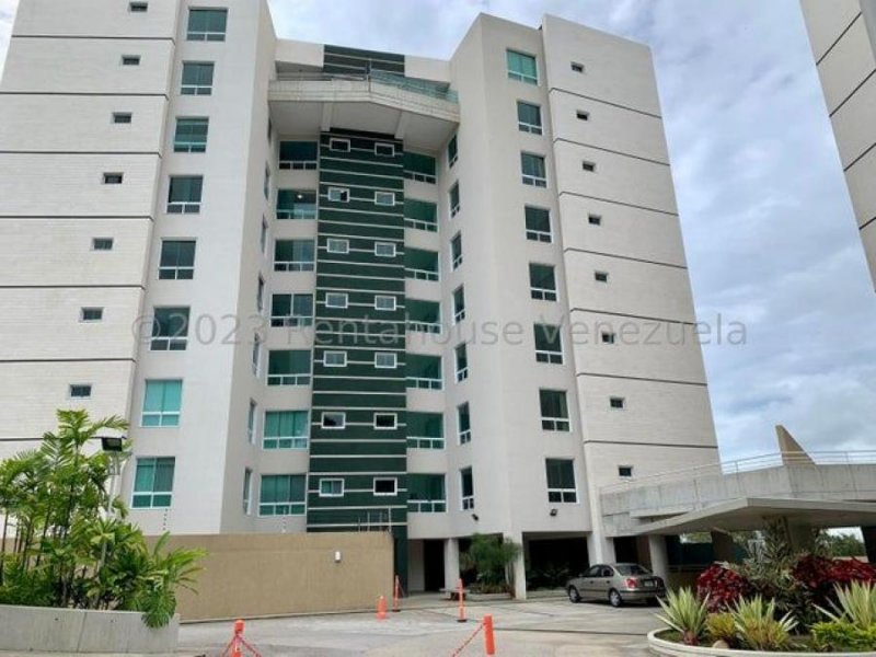 Apartamento en Venta La Lagunirta Country Club - Caracas # 24-27836 G. 04143054662 / 04143247646