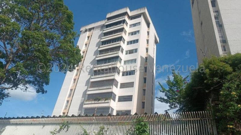 Apartamento en Venta La Urbina - Caracas # 25-1976 G. 04143054662 / 04143247646
