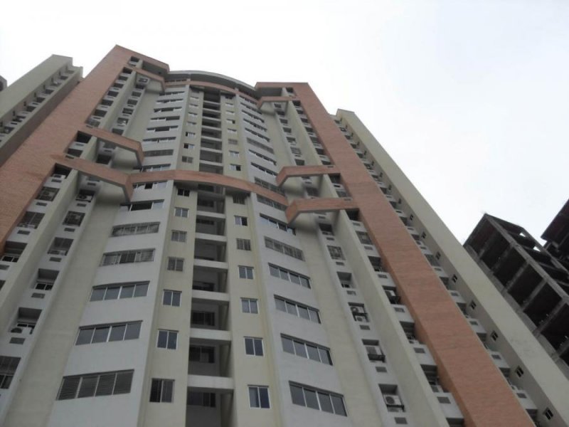 Foto Apartamento en Venta en Las chimeneas, Valencia, Carabobo - U$D 32.000 - APV155899 - BienesOnLine