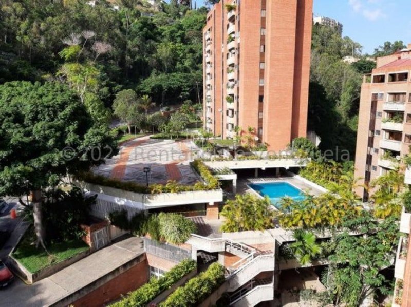 Apartamento en venta Las Esmeraldas 23-18618