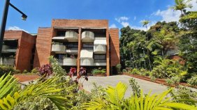 Apartamento en Venta en Los Palos Grands Caracas, Distrito Federal