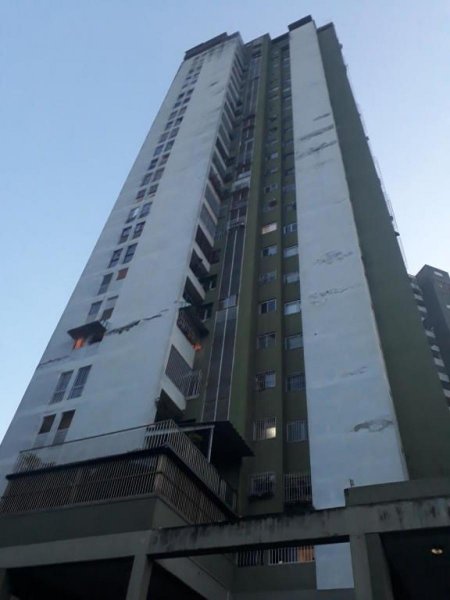 Foto Apartamento en Venta en Municipio Sucre Caracas, Macaracuay, Distrito Federal - U$D 50.000 - APV121766 - BienesOnLine