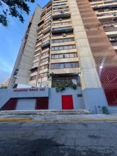 Apartamento en venta. Montalban, Urb. Juan Pablo II