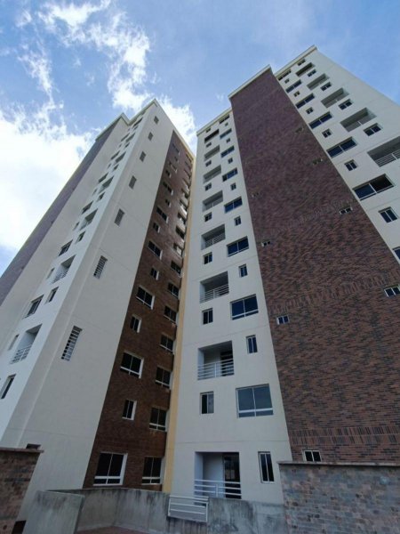 Apartamento en venta para  estrenar duplex Zona Este de Barquisimeto 