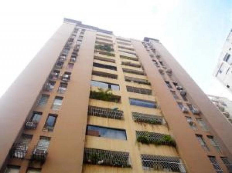 Foto Apartamento en Venta en San José de Tarbes, Valencia, Carabobo - BsF 42.000.000 - APV89660 - BienesOnLine