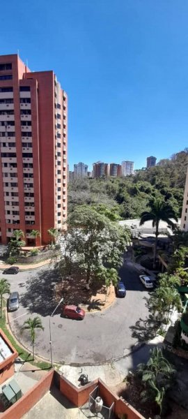 Foto Apartamento en Venta en Sector El Bosque Valencia, Valencia, Carabobo - U$D 65.888 - APV225645 - BienesOnLine