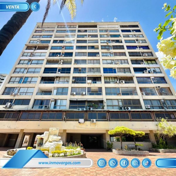 Apartamento en venta ubicado en una excelente zona; Av. Costanera - La Guaira