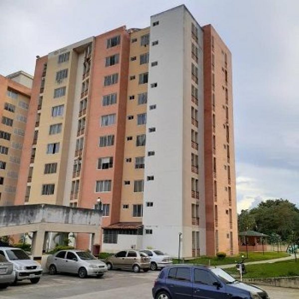 Foto Apartamento en Venta en EL RINCON, URBANIZACION DORAL CIUNTRY, EL RINCON, Carabobo - U$D 25.000 - APV193104 - BienesOnLine