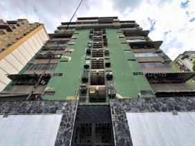 Apartamento en Venta en  Maracay, Aragua