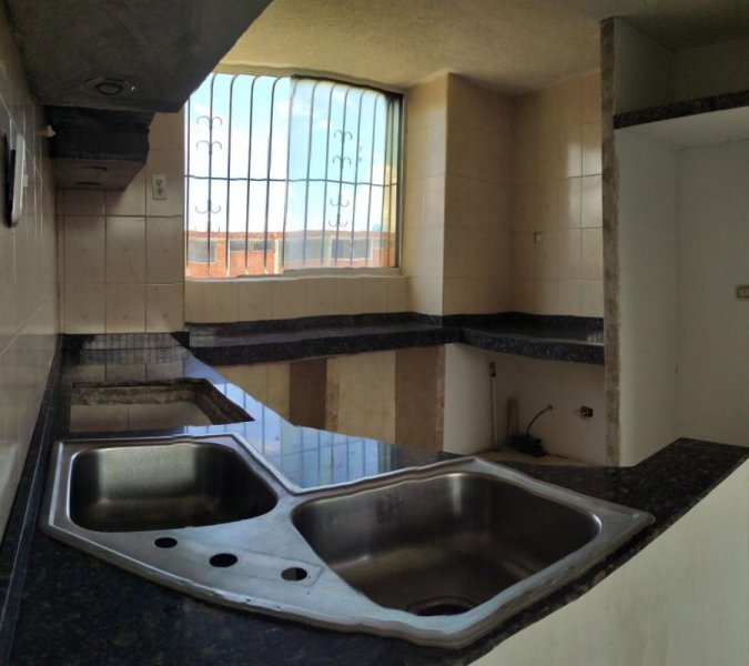 Foto Apartamento en Venta en Nuestra Señora del Rosario, Urbanización Valle Humboldt Cua, Miranda - U$D 5.800 - APV130048 - BienesOnLine