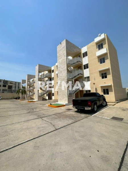 Foto Apartamento en Venta en Maracaibo, Zulia - U$D 11.000 - APV230480 - BienesOnLine