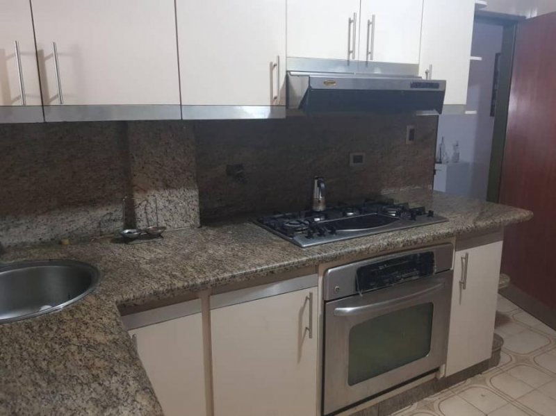 Foto Apartamento en Venta en Av. Monte de Oca, Valencia, Carabobo - U$D 21.500 - APV153482 - BienesOnLine