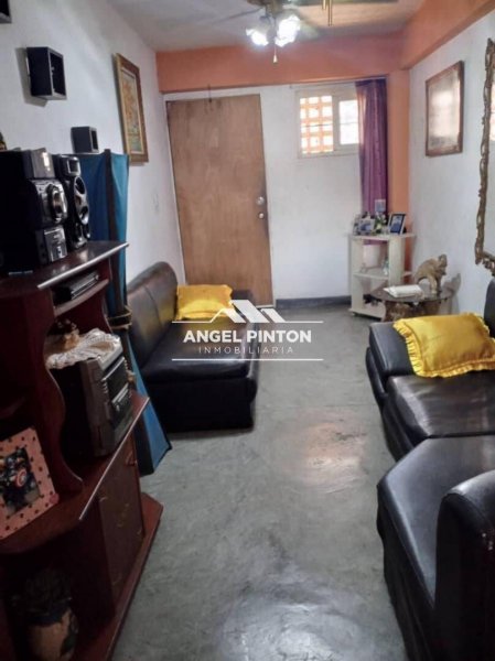 Foto Apartamento en Venta en Caracas, Distrito Federal - U$D 32.000 - APV240601 - BienesOnLine