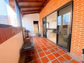 Apartamento PH en Venta 3 Habitaciones con 160 mts2. Bello Monte. J V 
