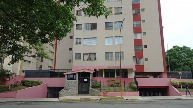 APARTAMENTO RES. ALFA CENTAURO LAS CHIMENEAS, VALENCIA. LUISA MEZONES VENDE